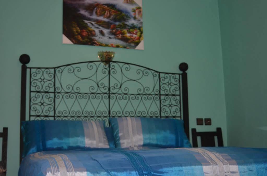 مكناز Riad Selma المظهر الخارجي الصورة